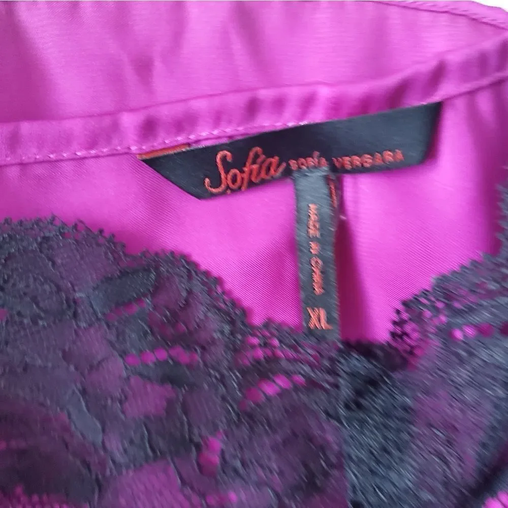 Sofia Vergara Magenta and Black Lace Lingerie Spaghetti Strap Tank Top Size XL
